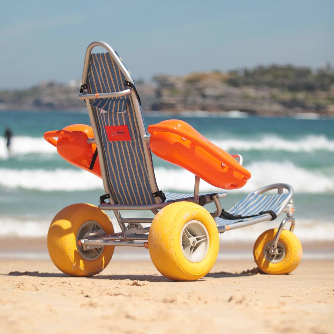 Пляжная инвалидная коляска